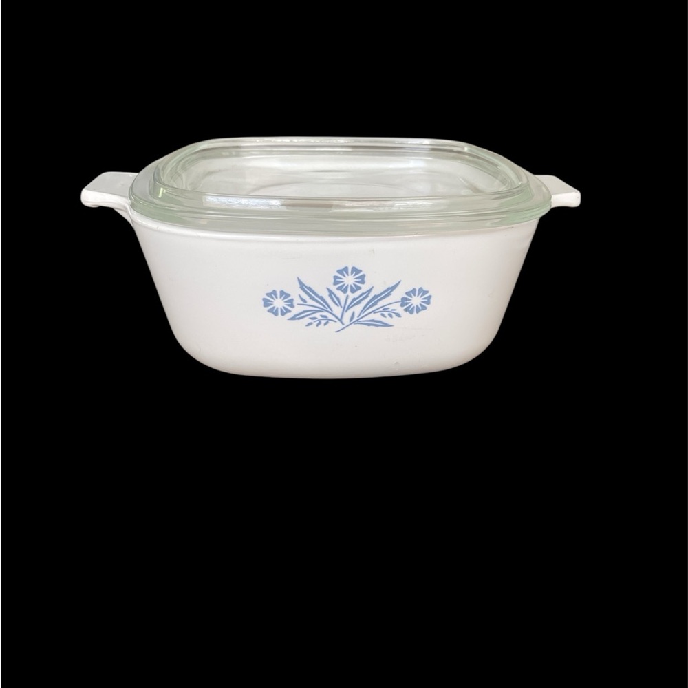 Corningware White and Blue Kitchen Food Storage